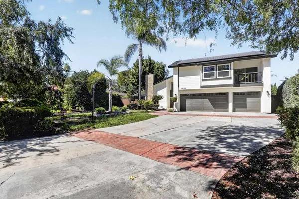 1207 Branding Iron CIR, Vista, CA 92081
