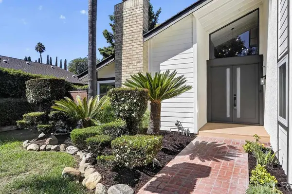 1207 Branding Iron CIR, Vista, CA 92081