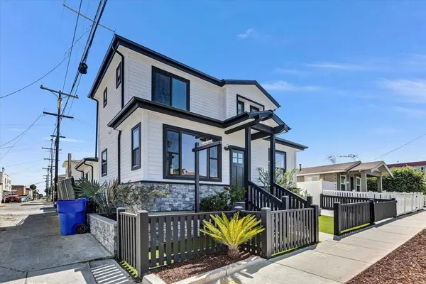 3569 Monroe AVE, San Diego, CA 92116