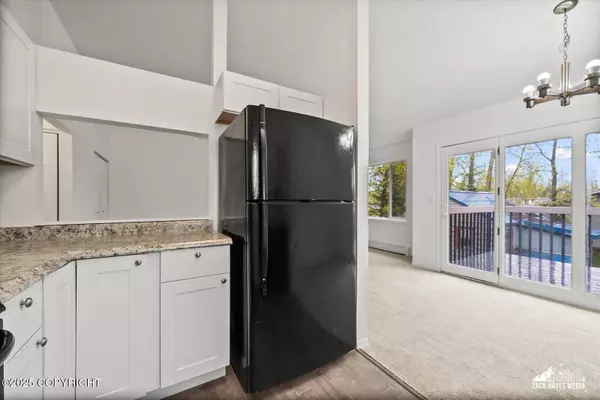 6636 Donna DR, Anchorage, AK 99504