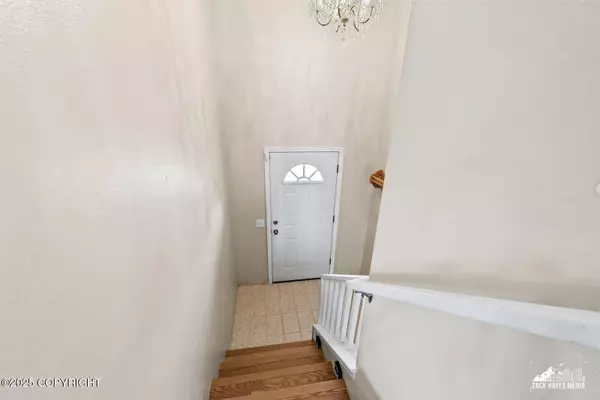 6839 Peck AVE, Anchorage, AK 99504