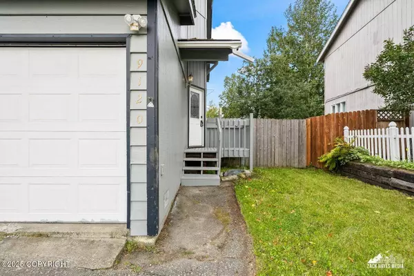 9120 Ticia CIR, Anchorage, AK 99502