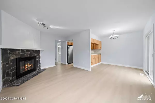 9120 Ticia CIR, Anchorage, AK 99502