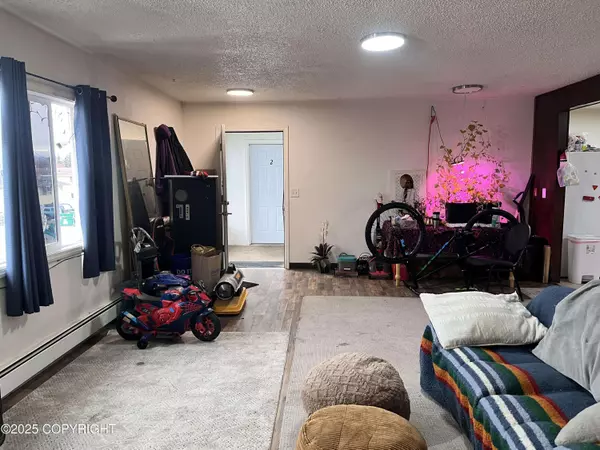 4330 San Roberto AVE, Anchorage, AK 99508