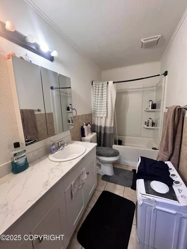 4330 San Roberto AVE, Anchorage, AK 99508