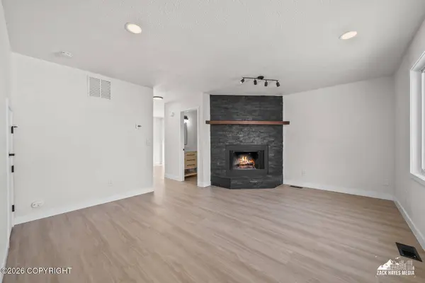 8500 Moss CT #13, Anchorage, AK 99504