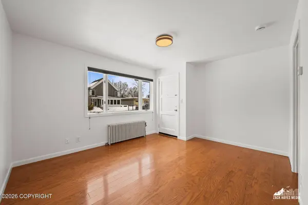 1026 P ST #7, Anchorage, AK 99501