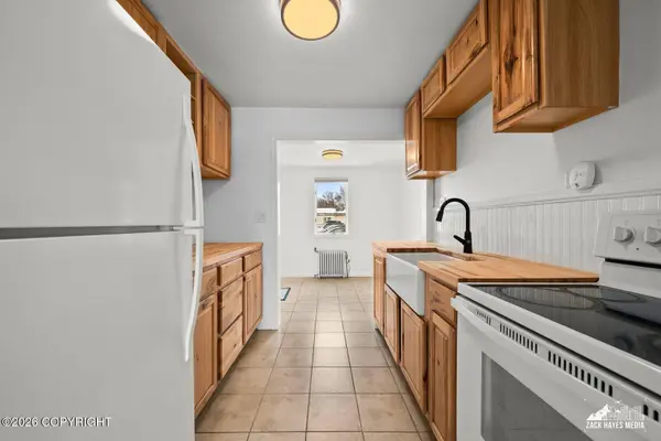 1026 P ST #7, Anchorage, AK 99501