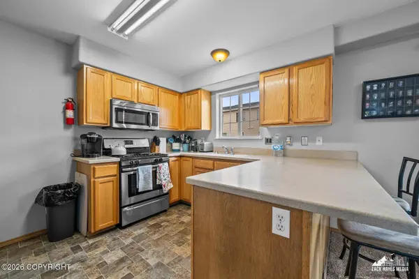 6933 Gold Kings AVE #A, Anchorage, AK 99504