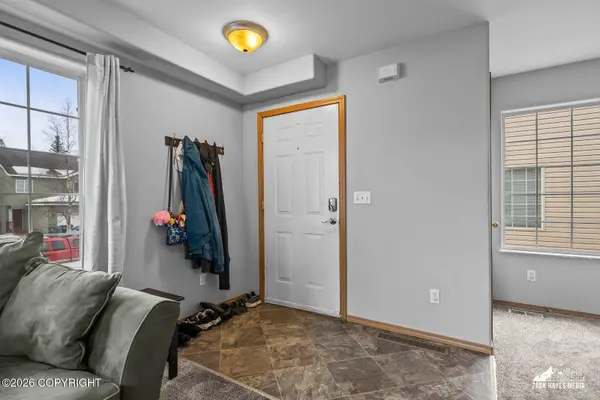 6933 Gold Kings AVE #A, Anchorage, AK 99504