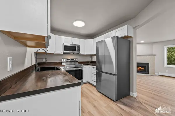 261 McCarrey ST 17C, Anchorage, AK 99508