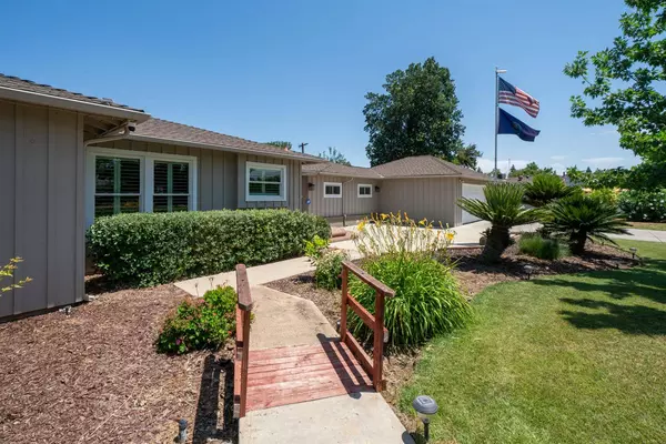 534 W Swift AVE, Fresno, CA 93705