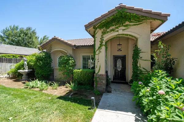 2148 N Ivanhoe AVE, Fresno, CA 93722