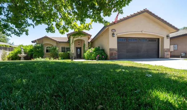 2148 N Ivanhoe AVE, Fresno, CA 93722