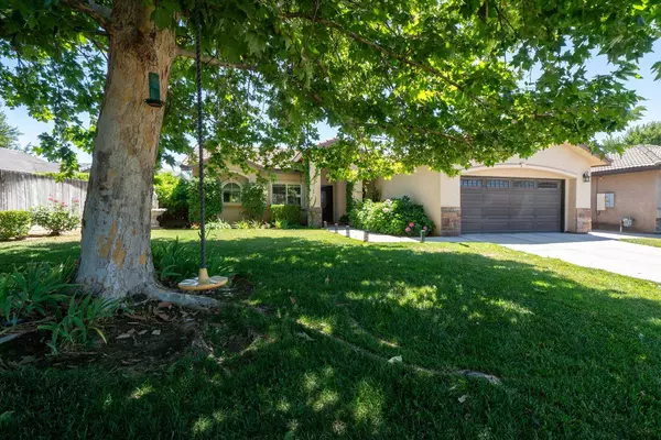 2148 N Ivanhoe AVE, Fresno, CA 93722