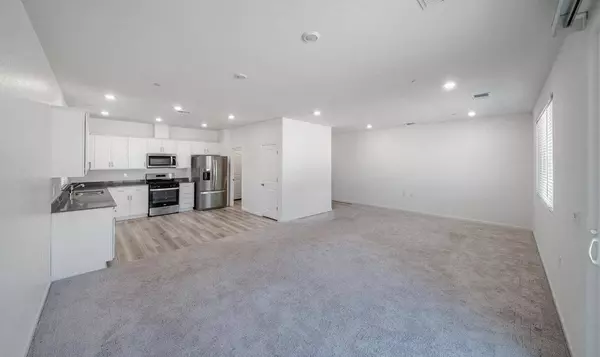 3302 Simental AVE, Clovis, CA 93619