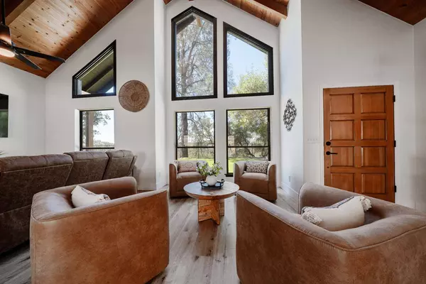 42893 Long Hollow DR, Coarsegold, CA 93614