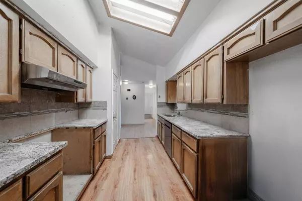 81 Carter WAY, Fowler, CA 93625