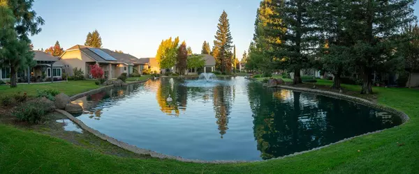 2272 Dawson Cove LN, Clovis, CA 93611