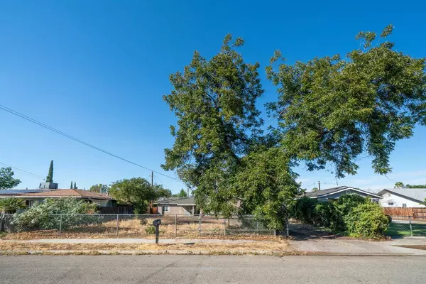 4731 E Turner AVE, Fresno, CA 93702