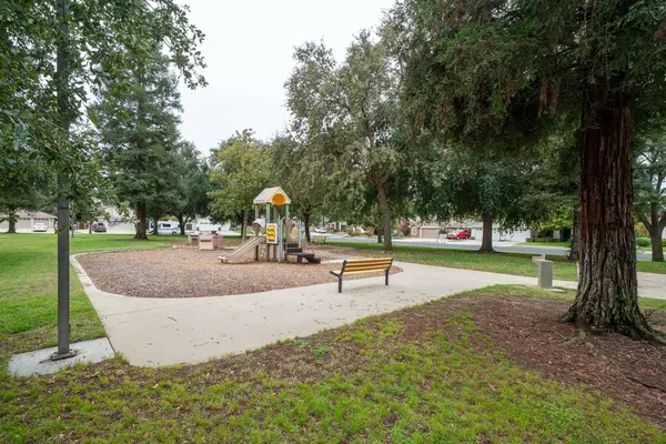 2531 Scott AVE, Clovis, CA 93611