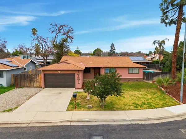 1721 Beverly AVE, Clovis, CA 93611