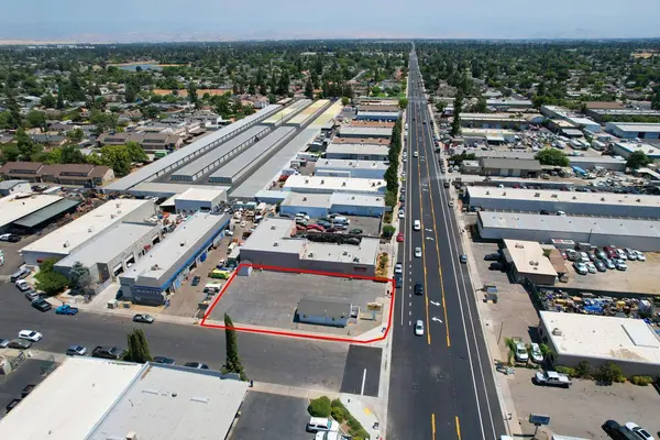 1103 Barstow AVE, Clovis, CA 93612