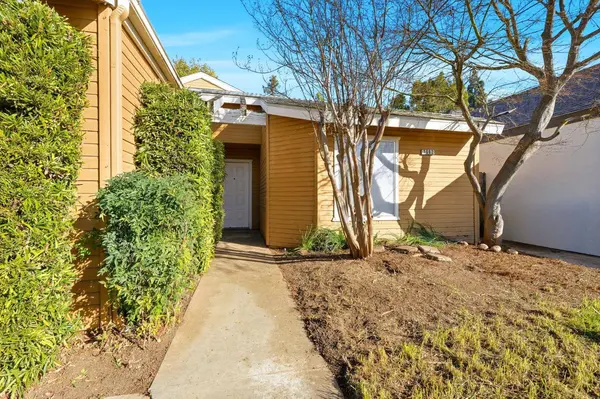 3662 W Harvard AVE, Fresno, CA 93722