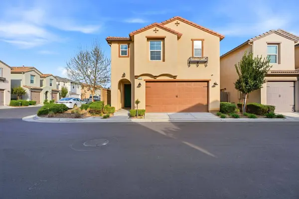 1515 Zenith, Clovis, CA 93619