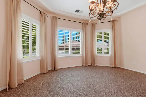 2571 Wrenwood AVE, Clovis, CA 93611