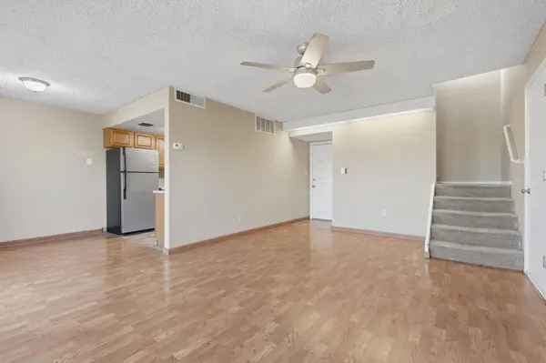 4929 N Winery CIR #114, Fresno, CA 93726