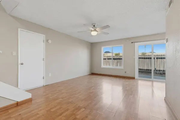 4929 N Winery CIR #114, Fresno, CA 93726
