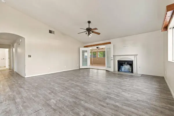 1434 Butternut DR, Hanford, CA 93230