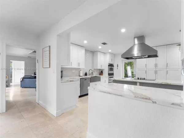 1851 SW 126th Ct, Miami, FL 33175