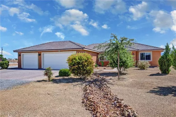 581 E Jaybird ST, Pahrump, NV 89048