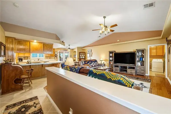 231 Glenoaks ST, Pahrump, NV 89048