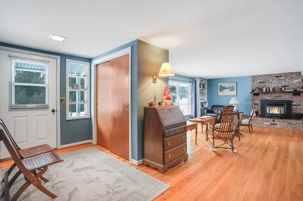 33 Milltown Rd, Brewster, NY 10509-4306