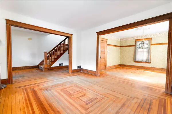 17 Parkwood BLVD, Poughkeepsie, NY 12603