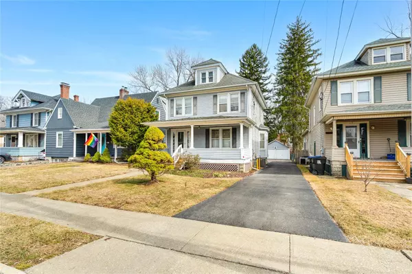 17 Parkwood BLVD, Poughkeepsie, NY 12603