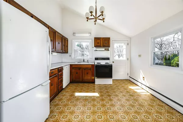 32 Liss RD, Wappingers Falls, NY 12590