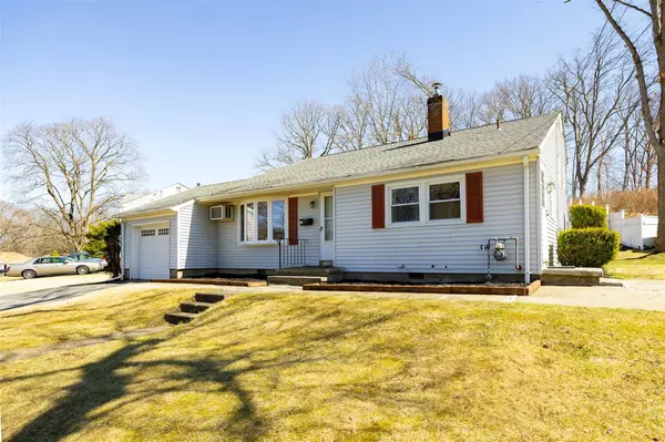 32 Liss RD, Wappingers Falls, NY 12590