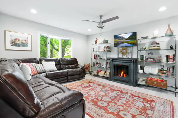 53 Cardinal DR, Poughkeepsie, NY 12601