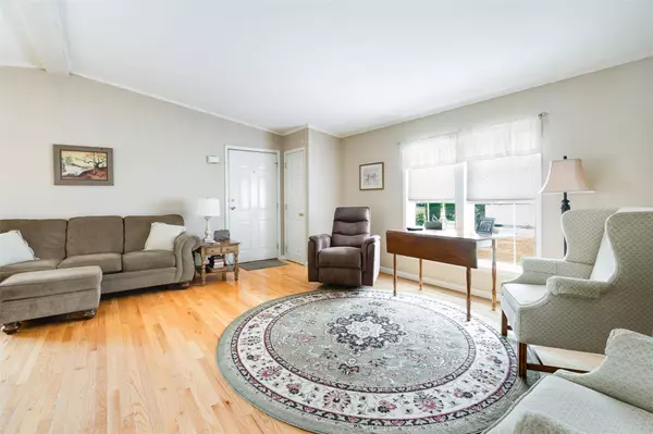 21 Biscayne BLVD, Poughkeepsie, NY 12603