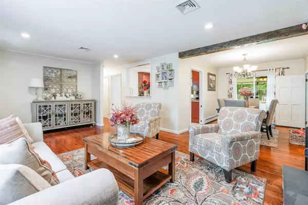 63 Lake Walton RD, Wappingers Falls, NY 12590