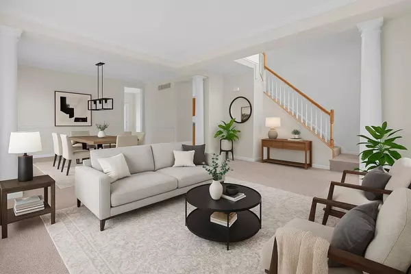 640 Creekside LN, Fishkill, NY 12524