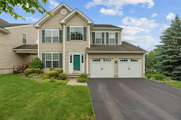 640 Creekside LN, Fishkill, NY 12524