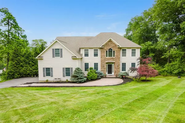 46 Duncan RD, Lagrangeville, NY 12540