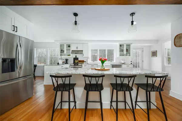 106 Davis RD, Salt Point, NY 12578