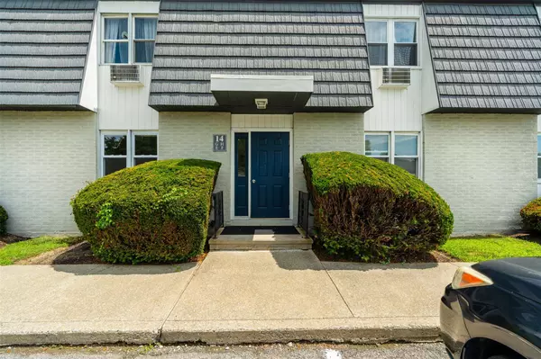 14 E White Gate RD, Wappingers Falls, NY 12590