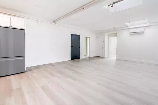 202 Hooker AVE #2, Poughkeepsie, NY 12601